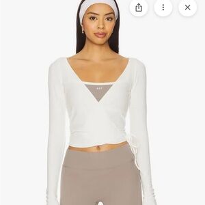 437 The Studio Wrap in White